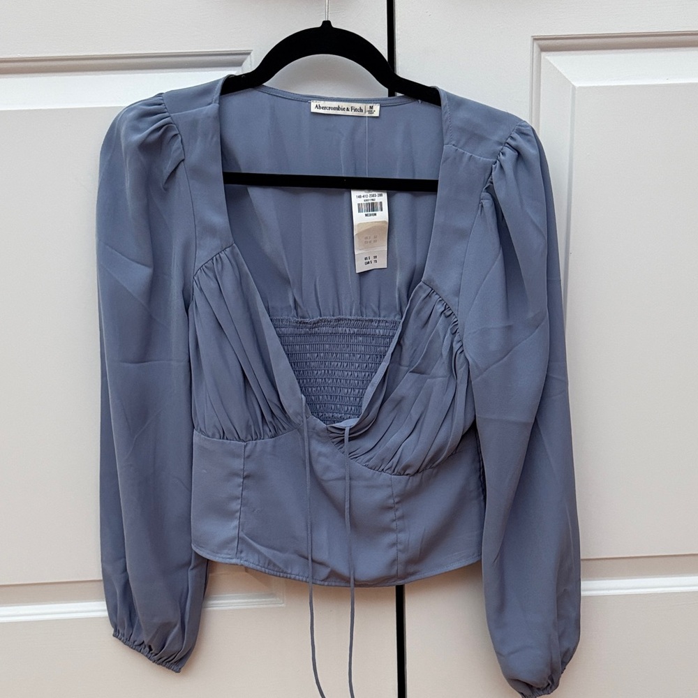 Abercrombie & Fitch Cropped Blouse